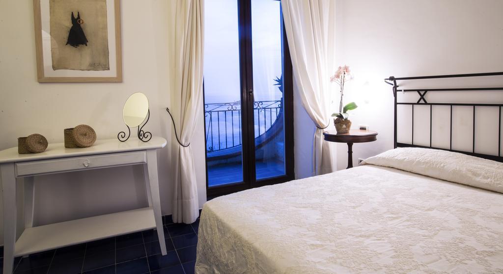 Superior Double Room Sea View