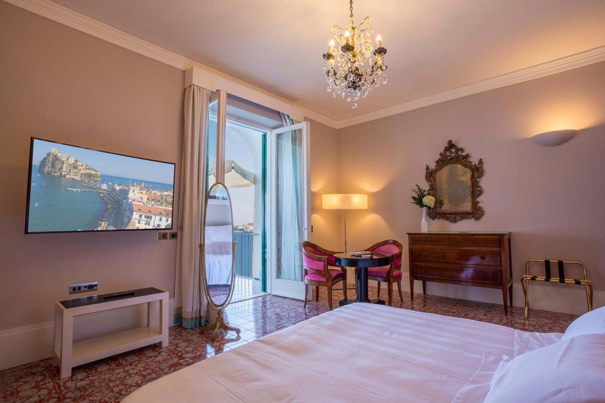 Deluxe Double or Twin Room Balcony Sea View
