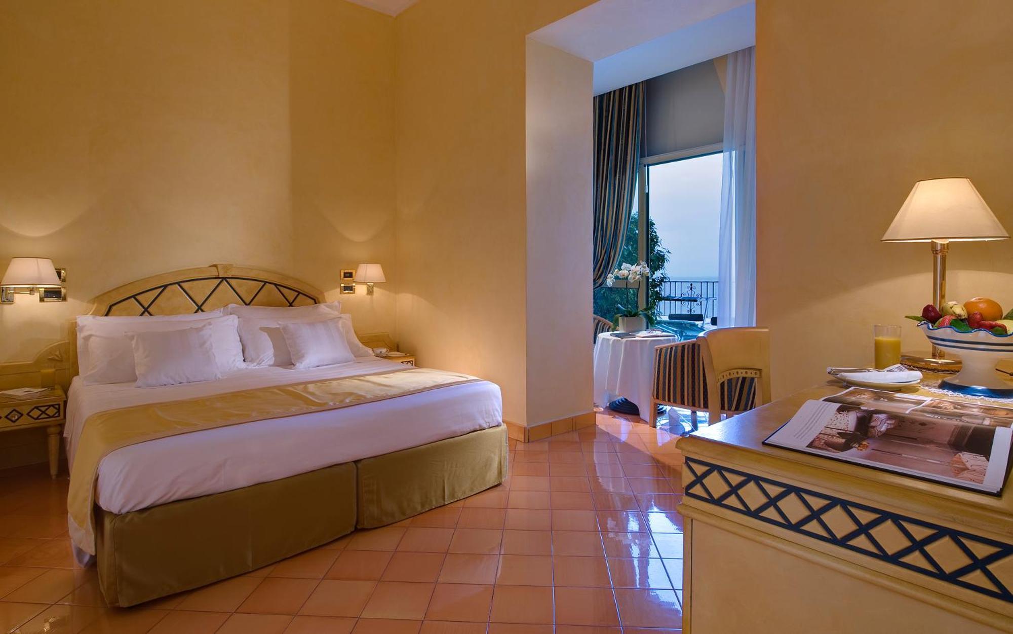 Deluxe Double or Twin Room Sea View