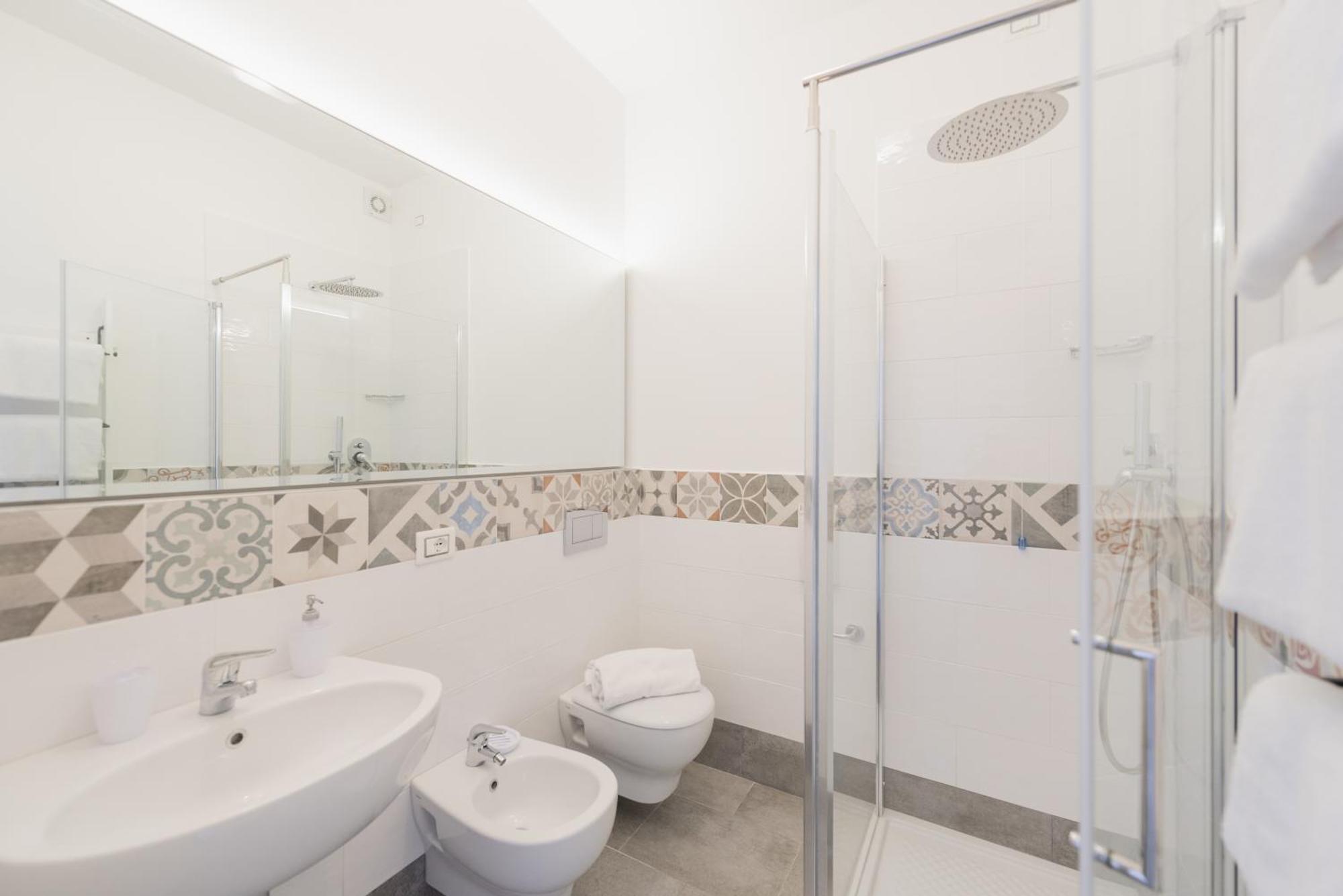 Double or Twin Room Sea View
