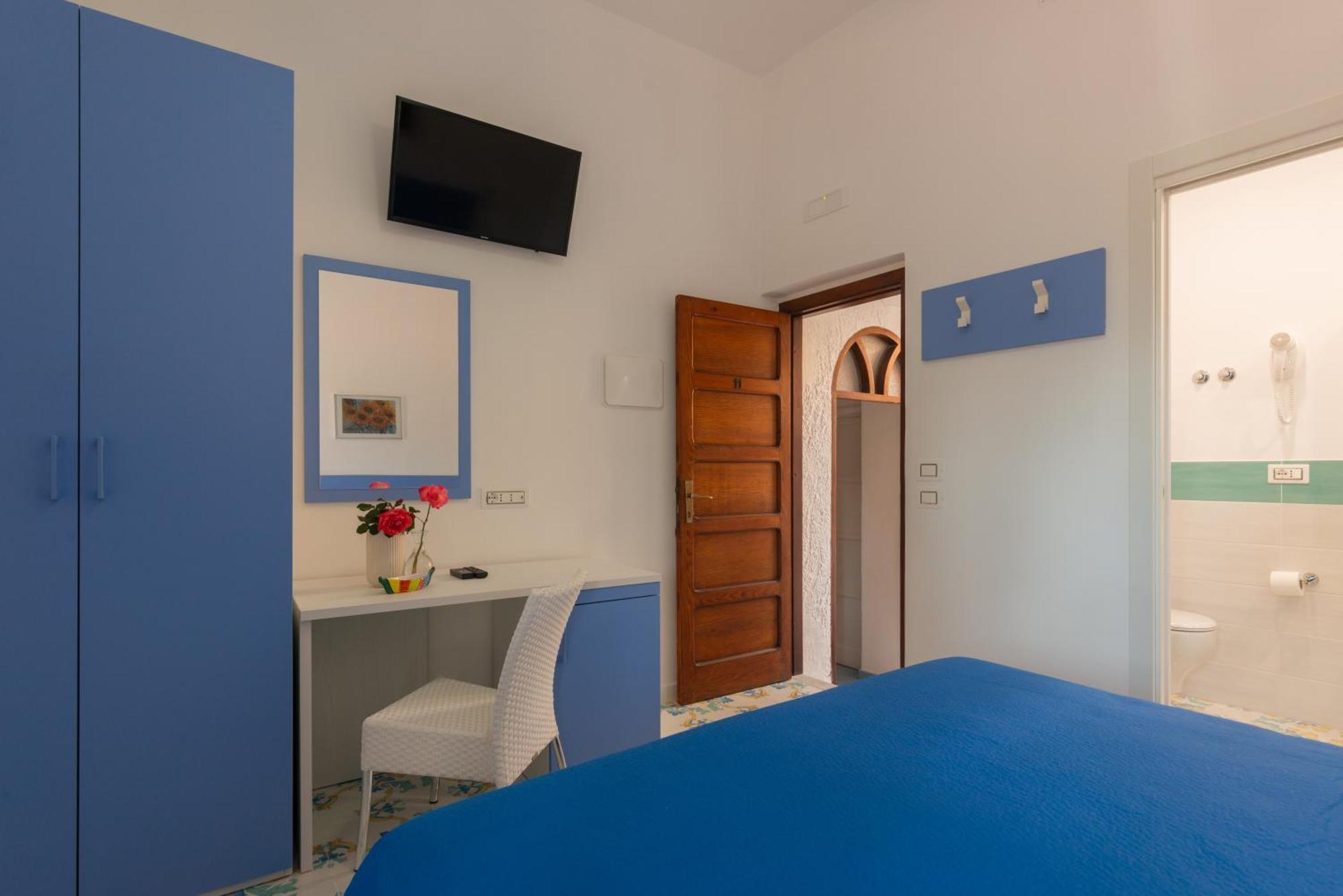 Double or Twin Room Pool View