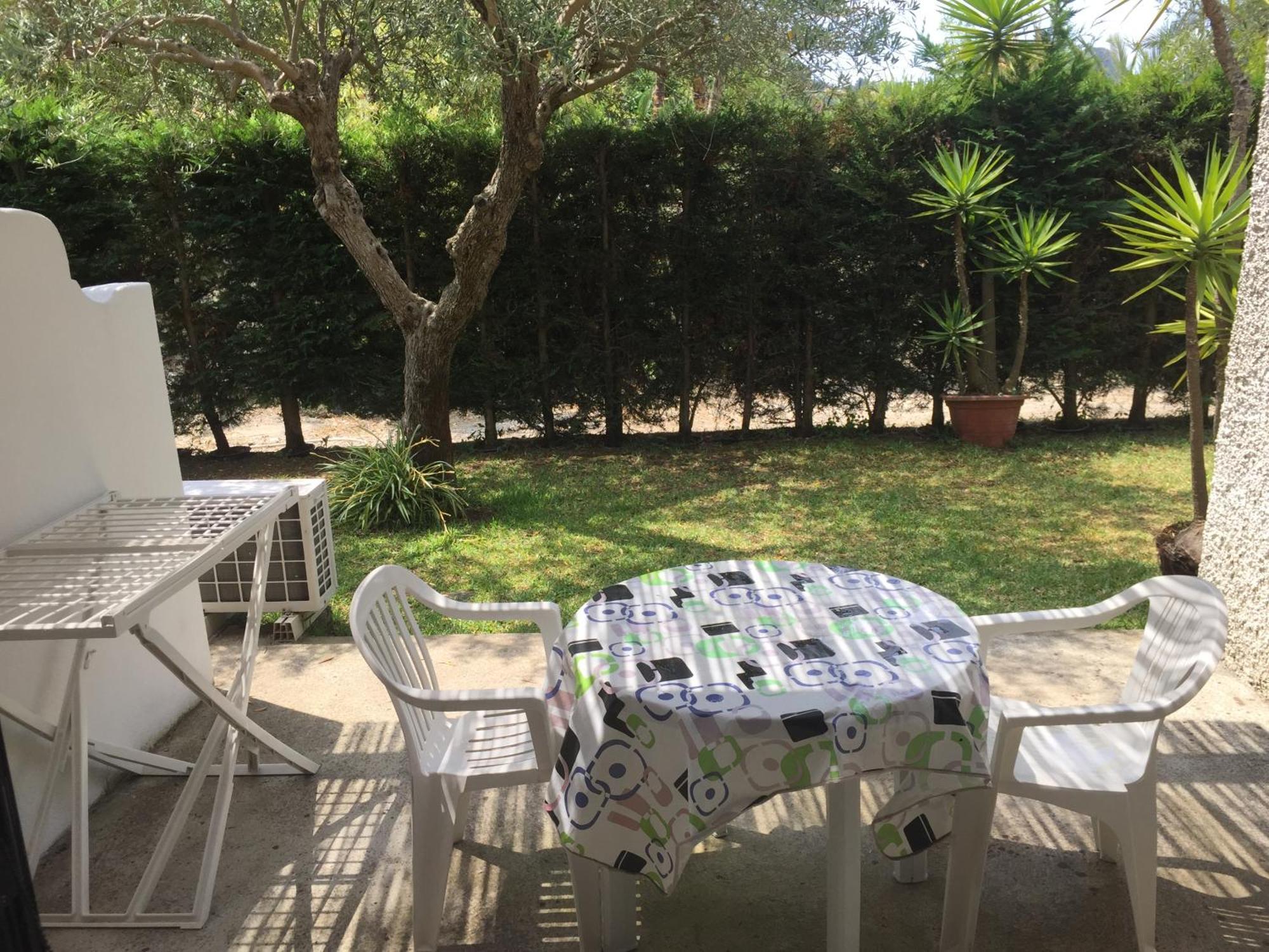 Studio Garden View