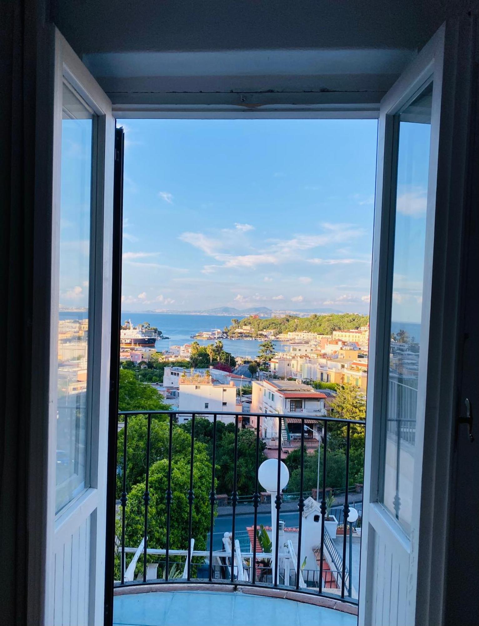Superior Triple Room Sea View