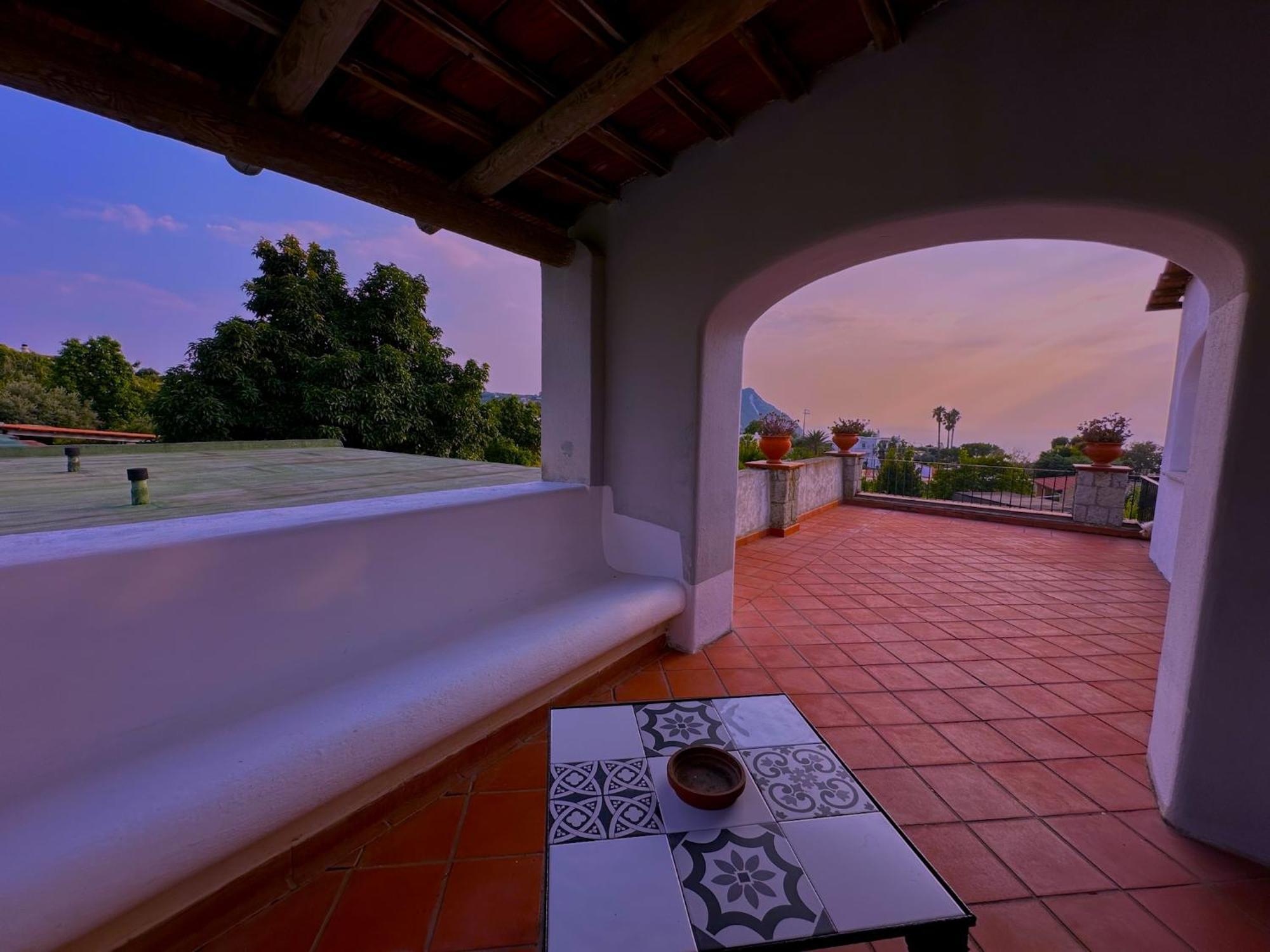 Deluxe Double Room with Balcony and Sea View,1680874533:JPEG