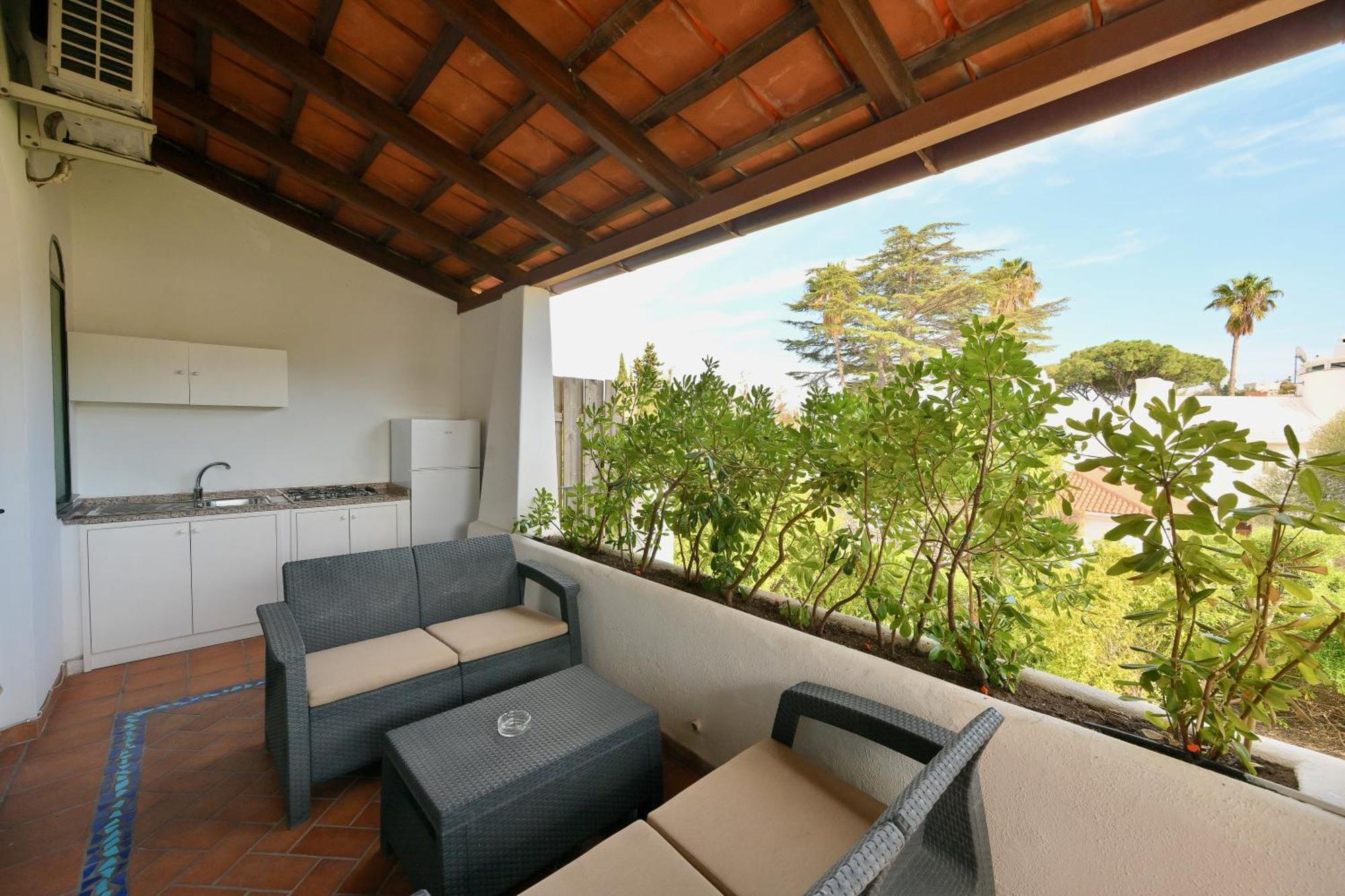 Studio mit Terrasse