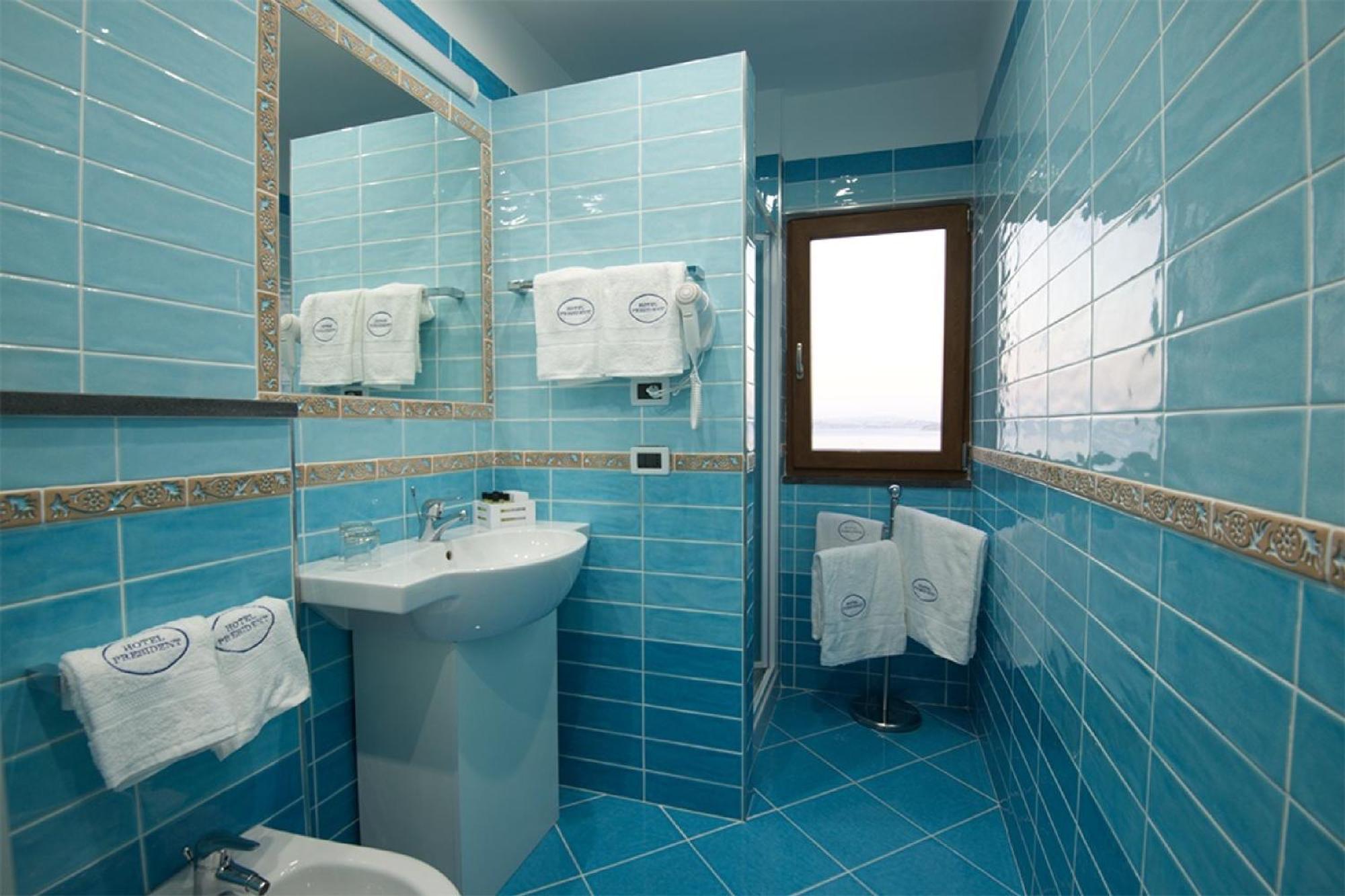 Superior Double or Twin Room Sea View