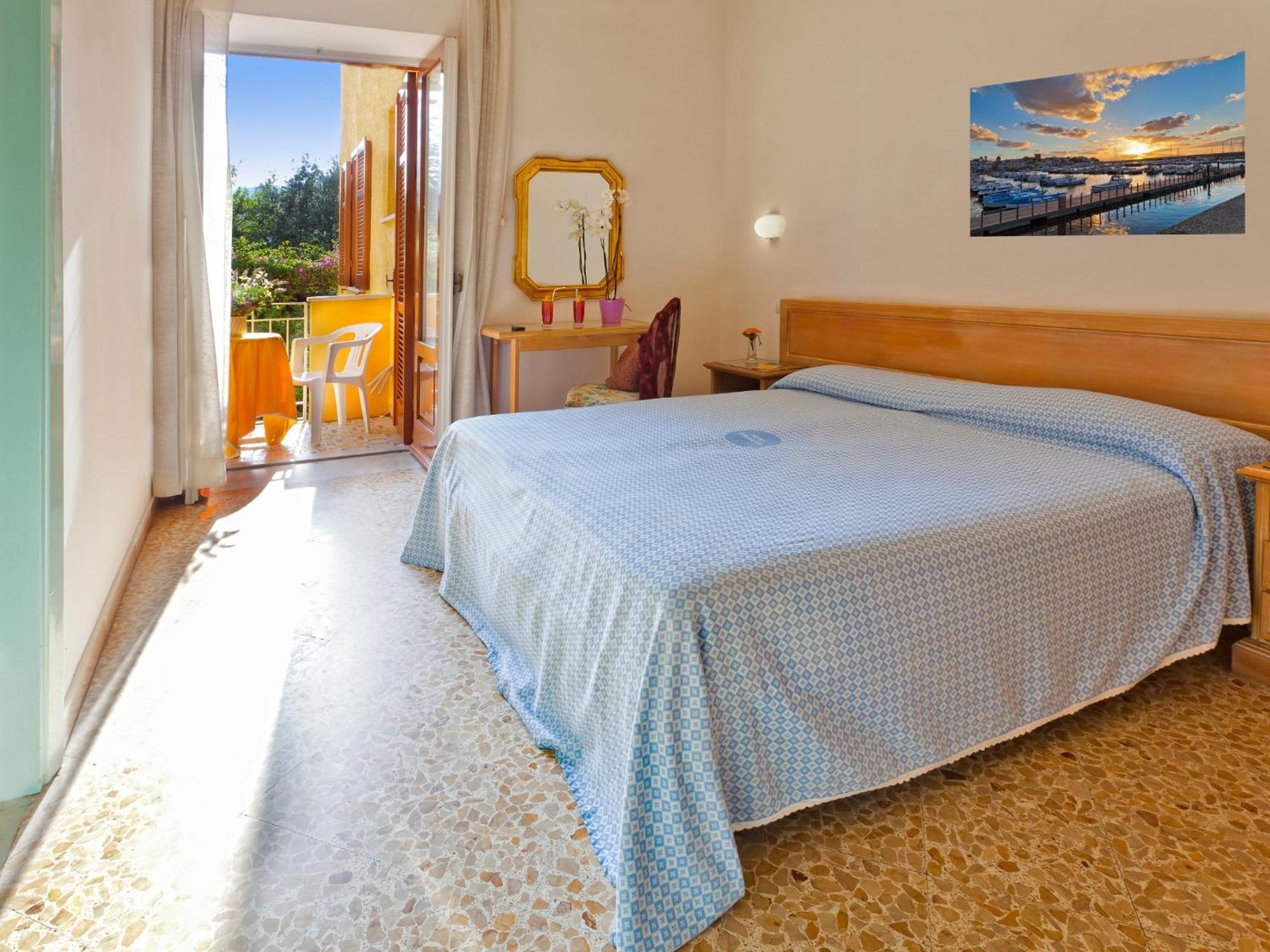 Doppelzimmer mit Balkon