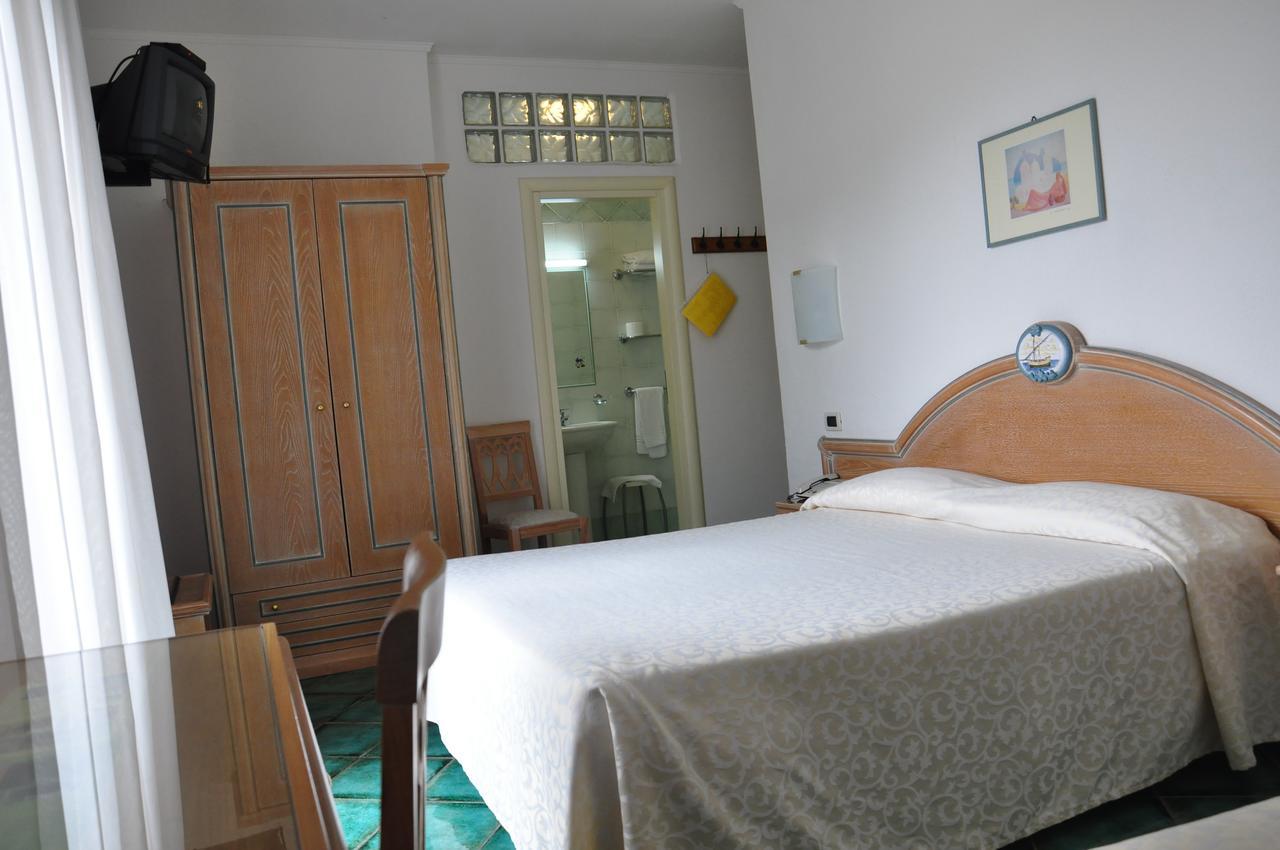 Doppelzimmer mit Zustellbett