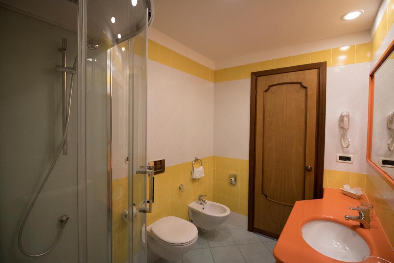 Doppel-/Zweibettzimmer mit Zustellbett