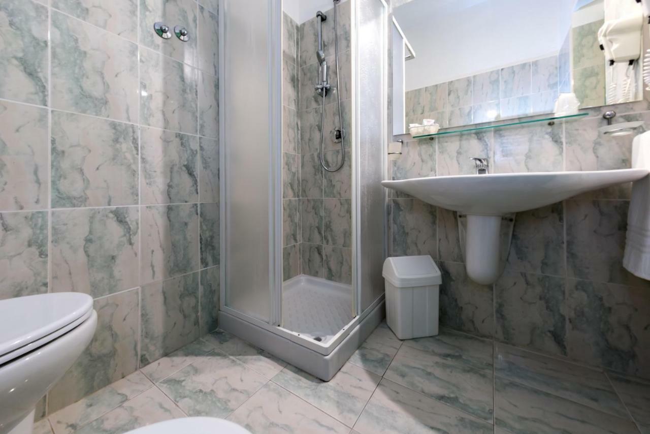 Quadruple Room with Terrace