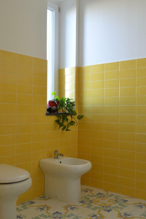 Deluxe Double Room with Balcony,870339365:JPEG