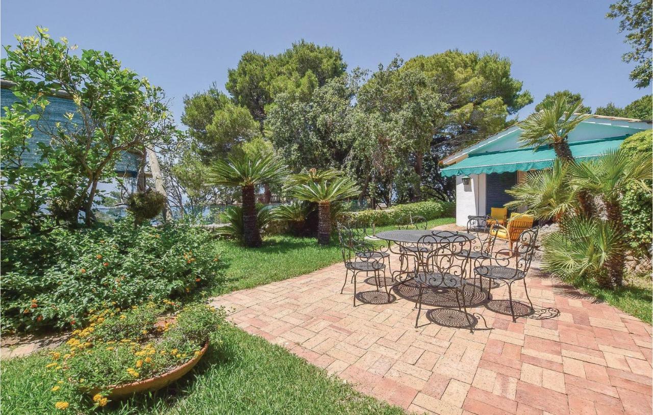 Holiday Home,1152447822:JPEG