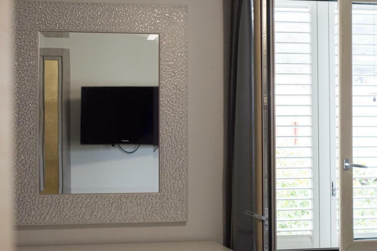 Family Room Private Bathroom