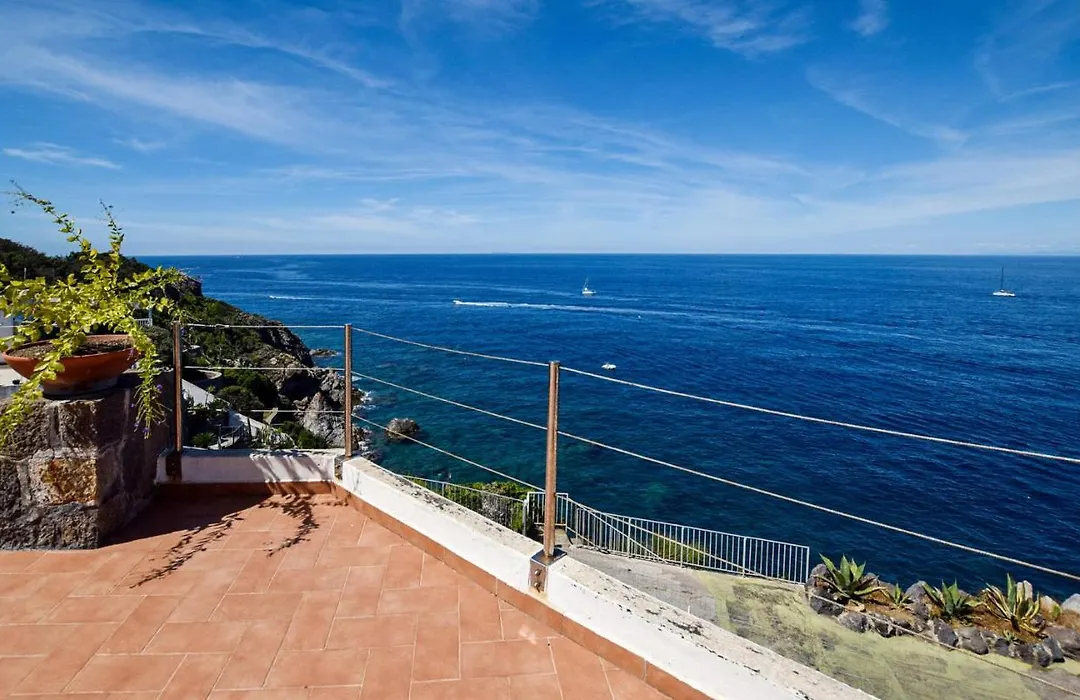 1 Bedroom Beach Front Home In Forio-1
