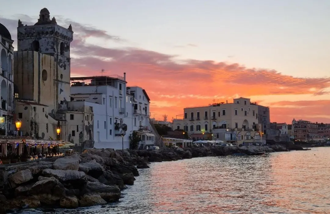 Exclusive Home Ischia-1