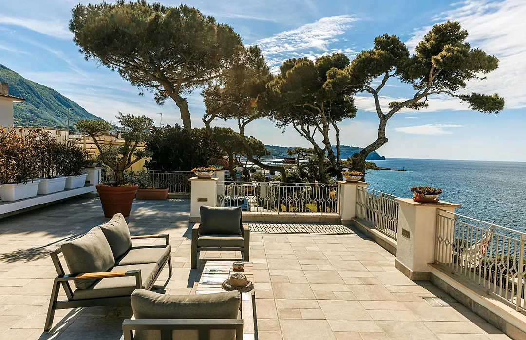 Hotel La Madonnina-1