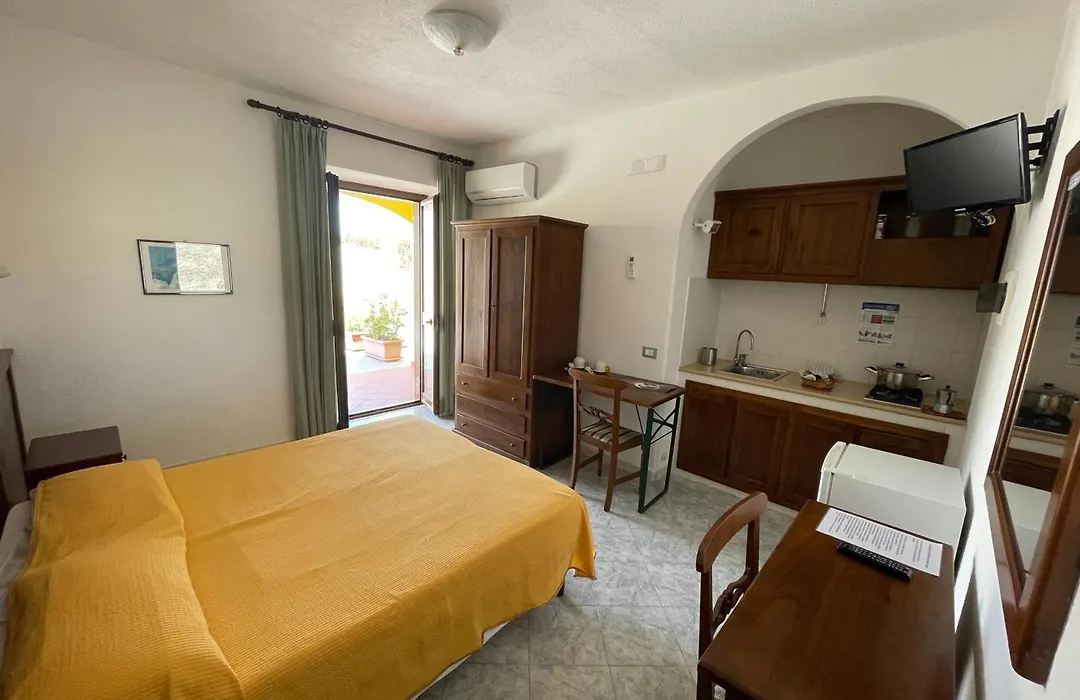 Residence Andrea A Mare-1