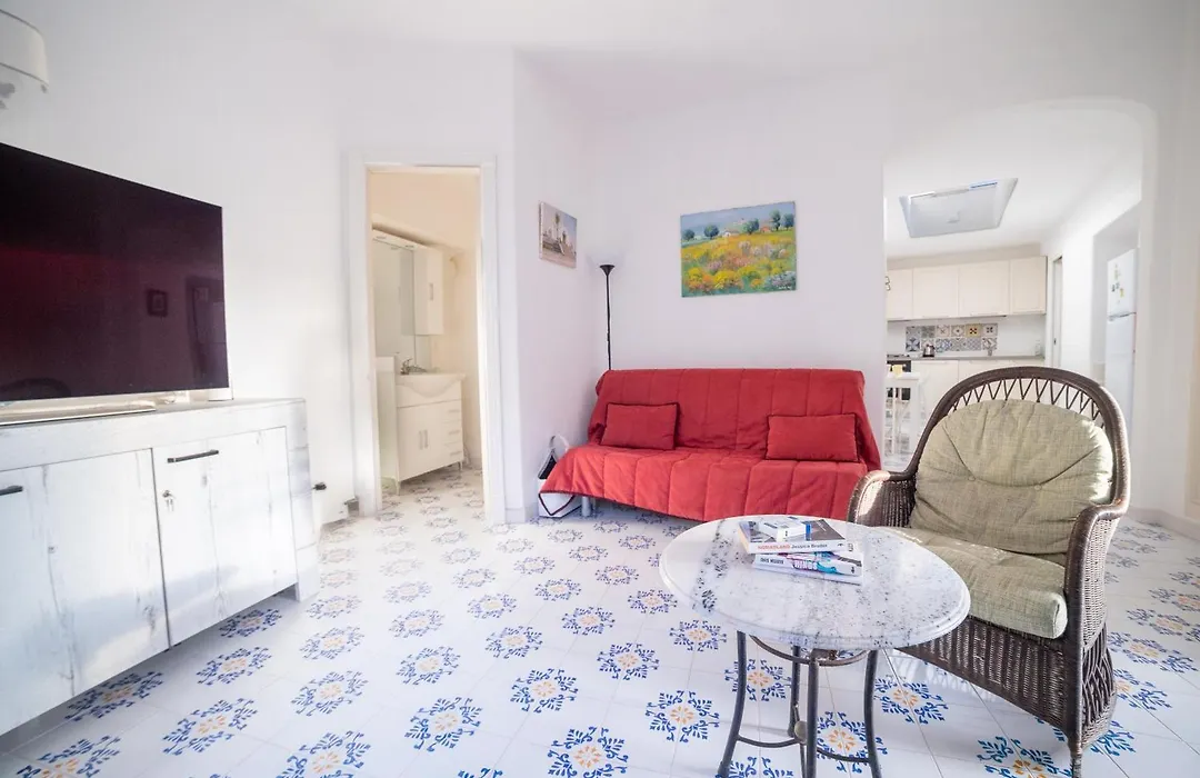 Villa Conchiglia Blu Con Piscina-1