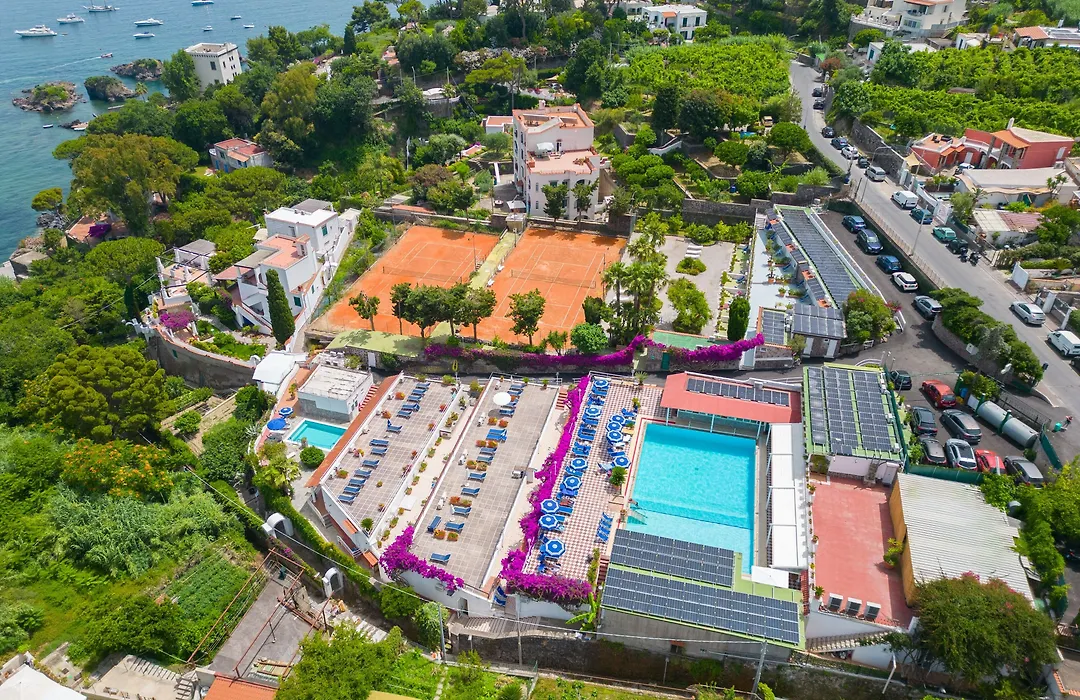 Hotel Parco Cartaromana-1