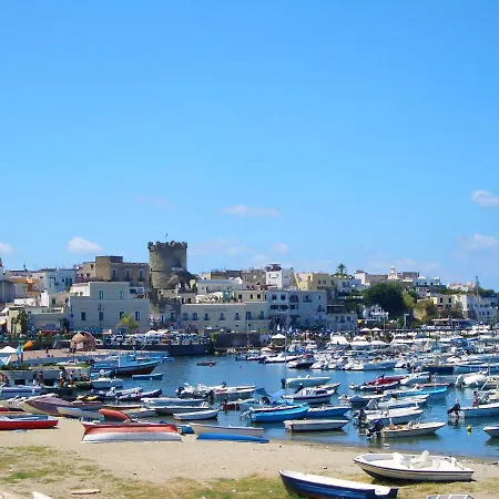 One Bedroom Appartement With Sea View Terrace And Wifi At Forio-2
