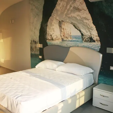 Clipper Suite-2