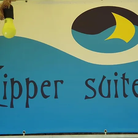 Clipper Suite-2