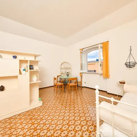 Monthly House-3