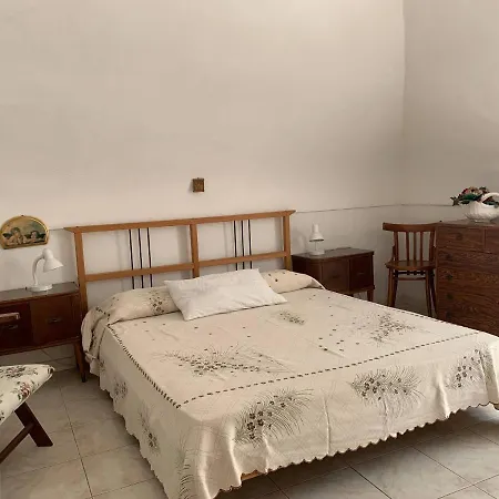 Appartamento Ischia Porto-3