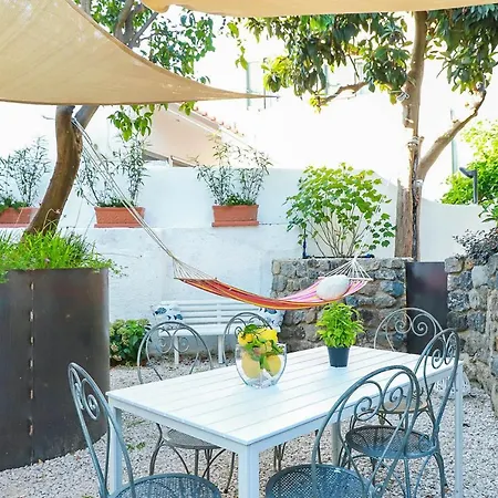 Villa Trani - Close To The Beach & Beautiful Garden-2