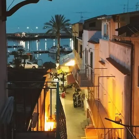 Alloggio Incantevole In Pieno Centro.-2