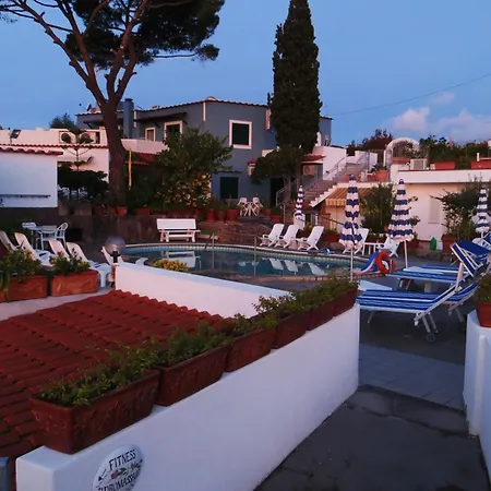 Hotel Villa Mario-3