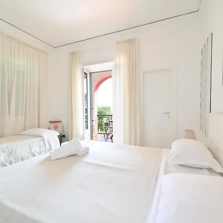Charme Hotel La Villa Tina-3
