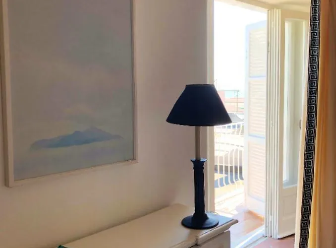 One Bedroom Appartement With Sea View Terrace And Wifi At Forio Forio di Ischia che accetta animali