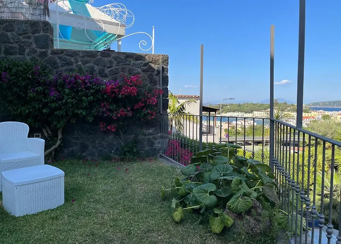Casa Con Vista A Ischia Villa