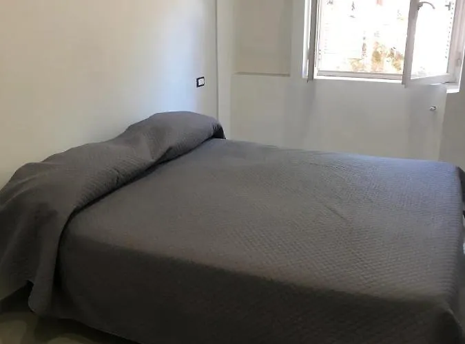 Pet friendly Casa Wanda - Restyled 2026 Edition Holiday Home, Ischia Center