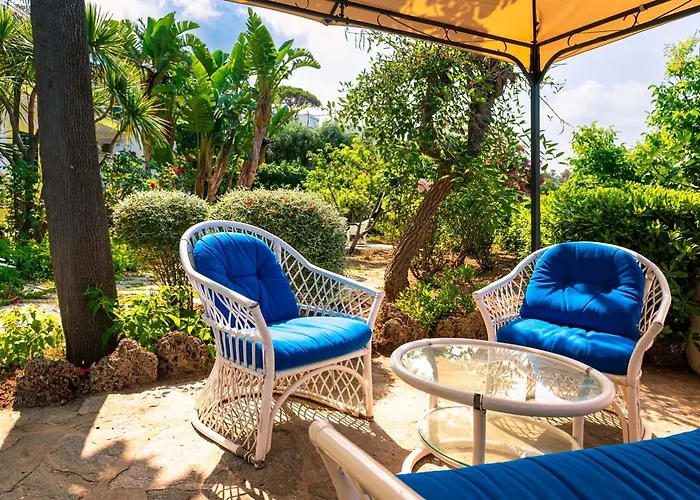 Hotels nahe Bucht San Montano