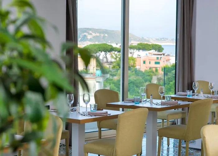 Ischia Island 4 Star Hotels near Castello Aragonese