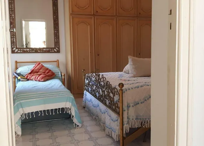 Pet friendly Comodo Appartamento Nel Centro Ischia Island